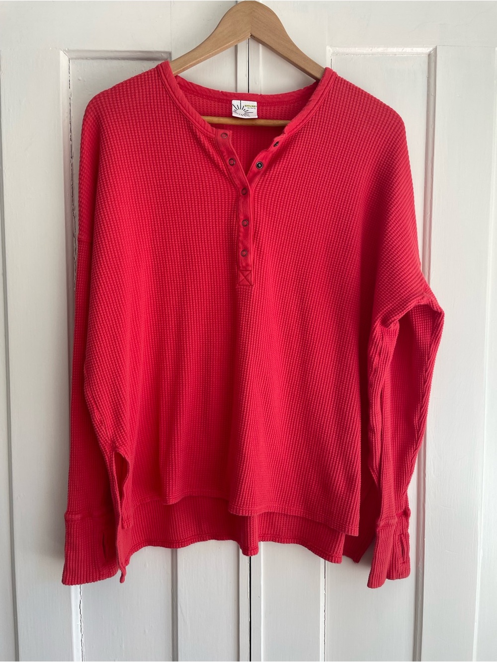 Offline by aerie Red Waffle Knit Henley Long Sleeve Sweater Sz Small Thumb Holes